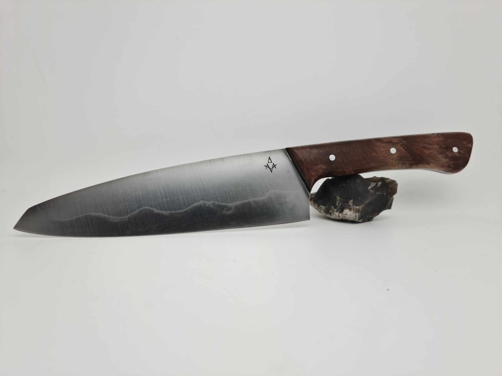 Couteau de cuisine artisanal, artisan ô feu forgé, forgeron-coutelier à Vielverge