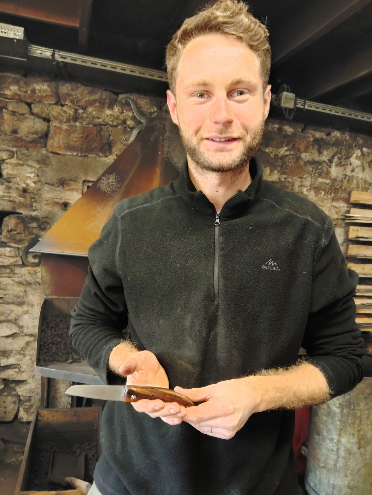 Deux jours de création pour Enzo à l’atelier Ô Feu Forgé, Vielverge, O Feu Forgé