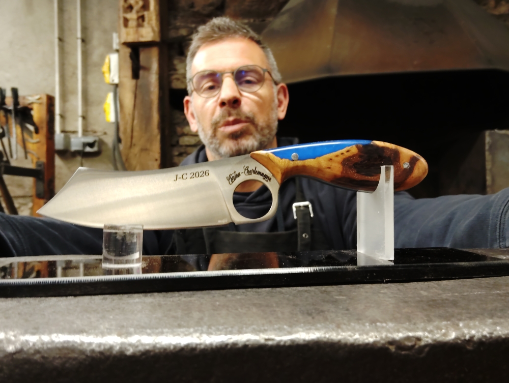 Stage de coutellerie : fabriquer son couteau en stock removal, Vielverge, O Feu Forgé
