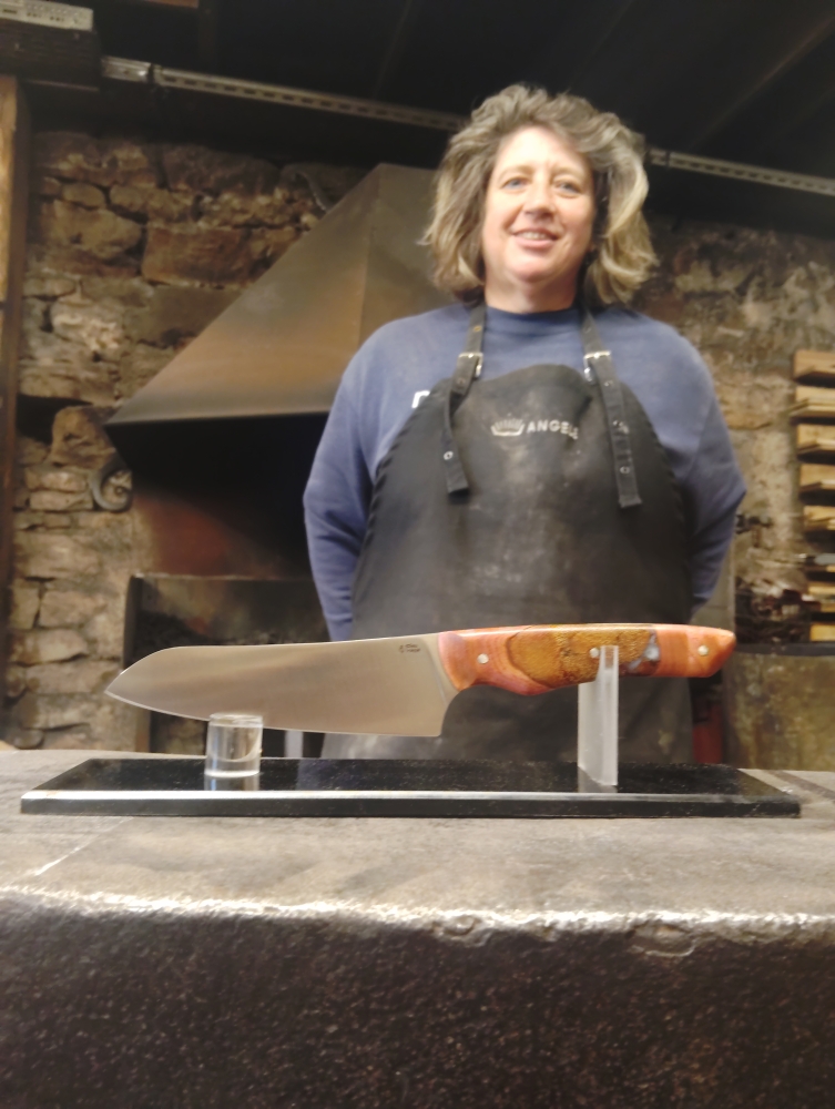 Stage coutellerie : Isabelle, passer du regard au geste, Vielverge, O Feu Forgé