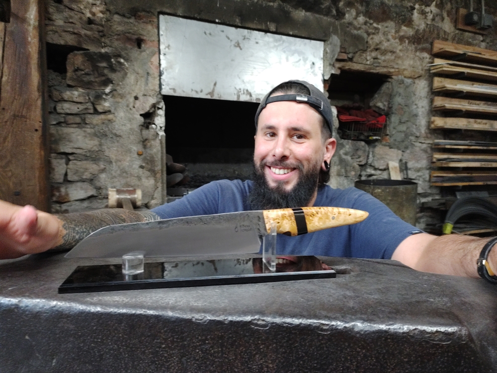 Martin : forger son couteau de cuisine artisanal pour retrouver le plaisir de couper, Vielverge, O Feu Forgé