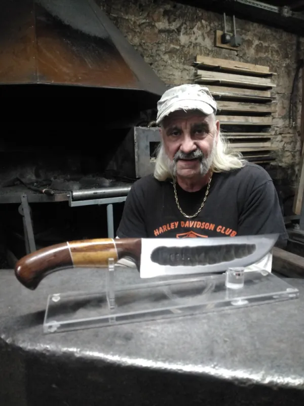 Stage de forge & coutellerie : Couteau forgé, Vielverge, O Feu Forgé