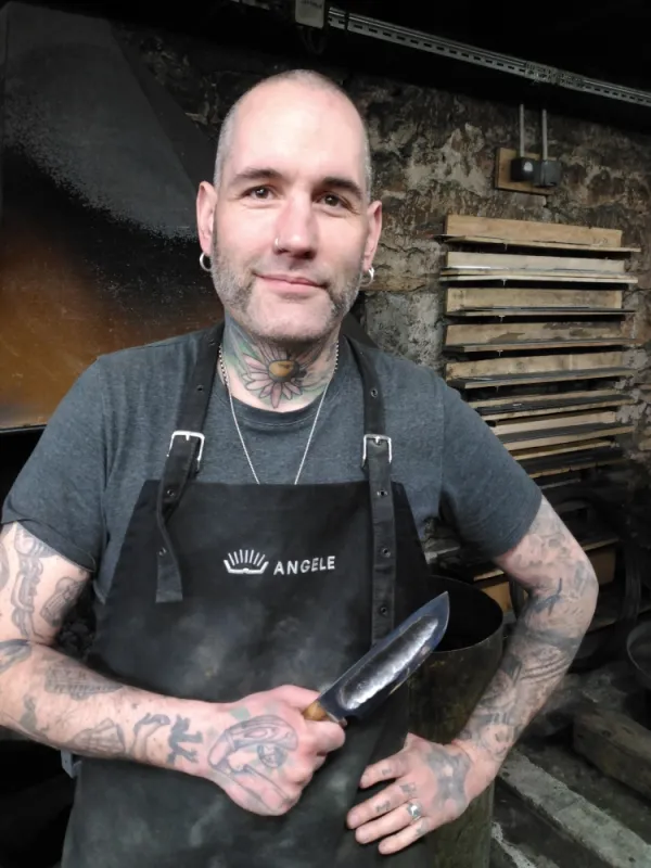Stage de forge & coutellerie : Couteau forgé, Vielverge, O Feu Forgé