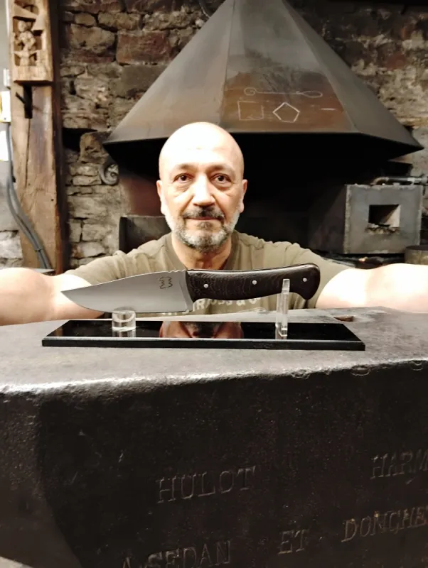 Stage couteau stock removal – 1 jour de fabrication artisanale, Vielverge, O Feu Forgé