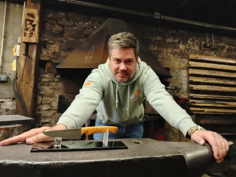 Stage couteau stock removal – 1 jour de fabrication artisanale, Vielverge, O Feu Forgé