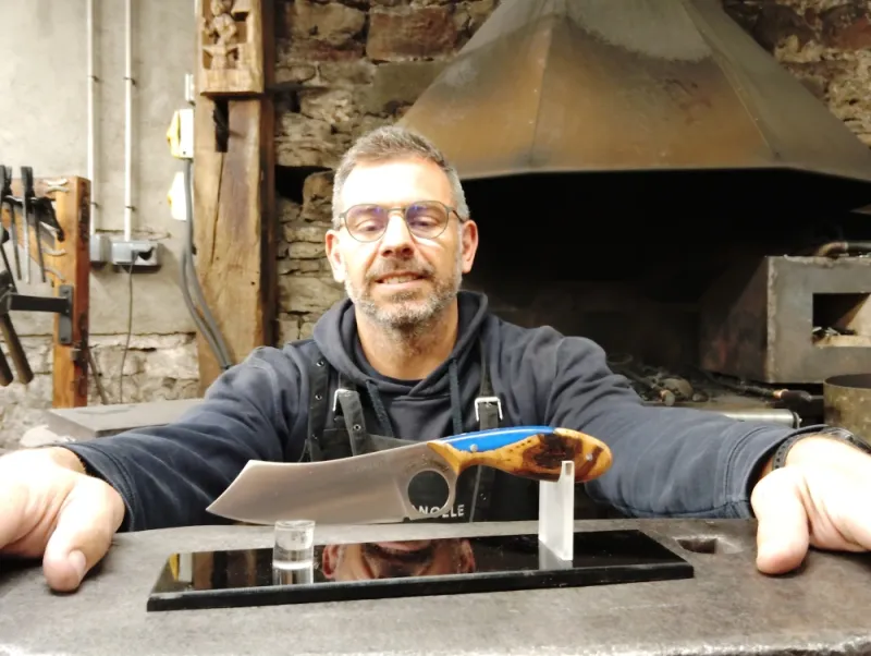 Stage couteau stock removal – 1 jour de fabrication artisanale, Vielverge, O Feu Forgé