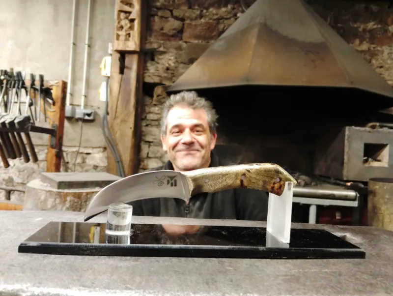 Stage couteau stock removal – 1 jour de fabrication artisanale, Vielverge, O Feu Forgé