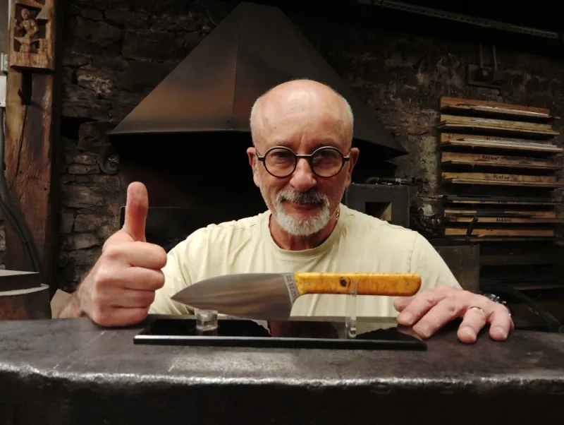 Stage couteau stock removal – 1 jour de fabrication artisanale, Vielverge, O Feu Forgé