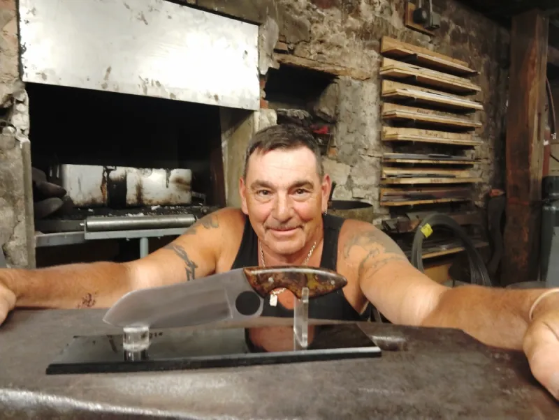 Stage couteau stock removal – 1 jour de fabrication artisanale, Vielverge, O Feu Forgé