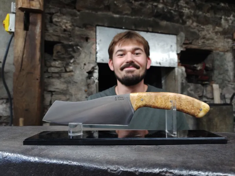 Stage couteau stock removal – 1 jour de fabrication artisanale, Vielverge, O Feu Forgé