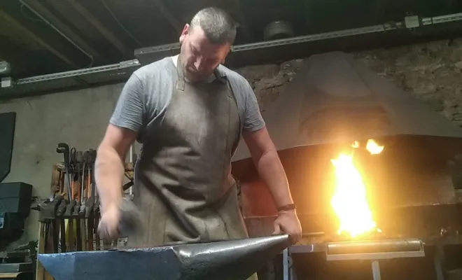 Stage de coutellerie, couteaux droit proche de Chalon-sur-Saône, Vielverge, O Feu Forgé