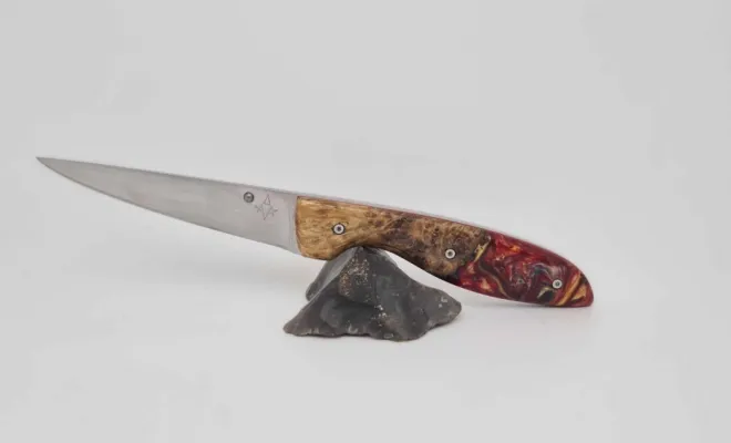 Le Tochou, couteau pliant artisanal, ô Feu Forgé, forgeron-coutelier à Vielverge