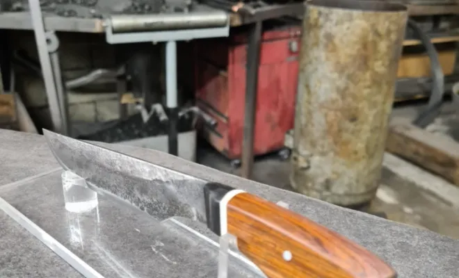 Stage de forge & coutellerie : Couteau forgé, Vielverge, O Feu Forgé