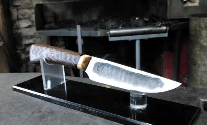 Stage de forge & coutellerie : Couteau forgé, ô Feu Forgé artisan forgeron-coutellier à Vielverge (21), Vielverge, O Feu Forgé