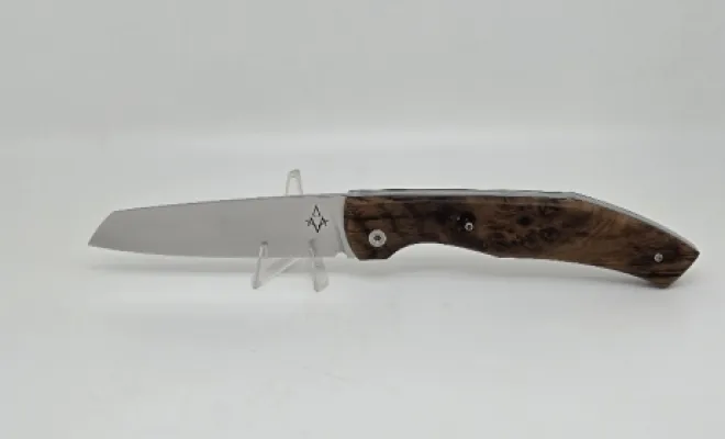 Le Hardi : un couteau pliant artisanal au caractère affirmé, Vielverge, O Feu Forgé