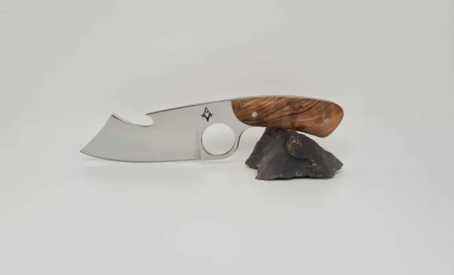 Modele Rhinosausse, Vielverge, O Feu Forgé