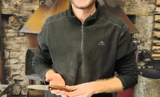 Deux jours de création pour Enzo à l’atelier Ô Feu Forgé, Vielverge, O Feu Forgé