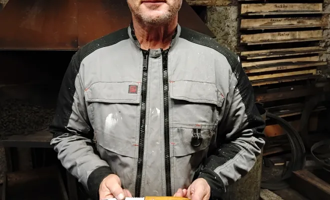Fin de stage : un couteau outdoor signé Stéphane !, Vielverge, O Feu Forgé