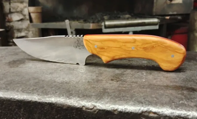 Hervé, un couteau né pour l’atelier… ou pas ?, Vielverge, O Feu Forgé