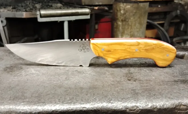 Hervé, un couteau né pour l’atelier… ou pas ?, Vielverge, O Feu Forgé