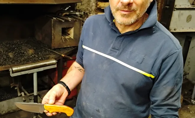 Hervé, un couteau né pour l’atelier… ou pas ?, Vielverge, O Feu Forgé