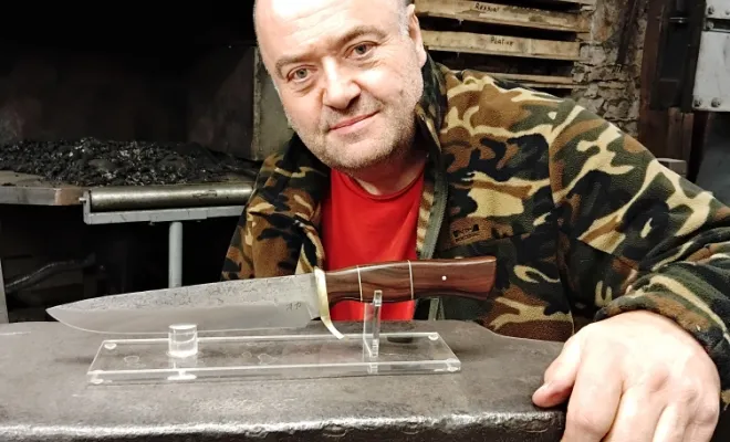 Quand l’idée devient matière, Vielverge, O Feu Forgé