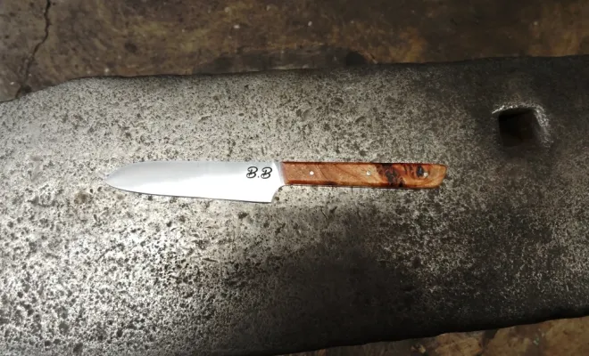 Bertrand est revenu à l’atelier, Vielverge, O Feu Forgé