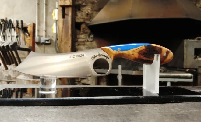 Stage de coutellerie : fabriquer son couteau en stock removal, Vielverge, O Feu Forgé