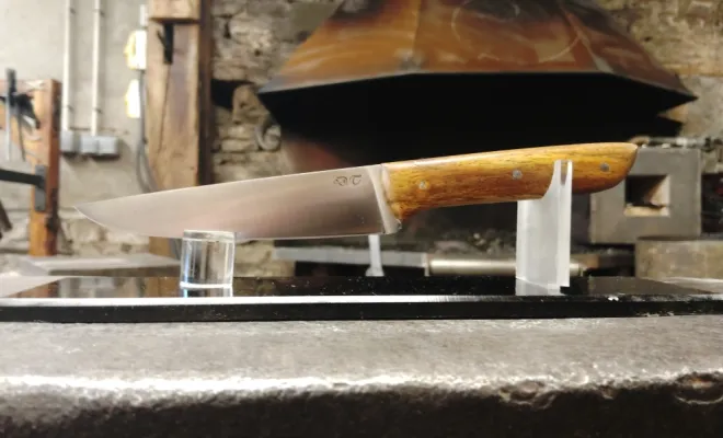 Stage coutellerie : fabriquer son couteau artisanal en une journée, Vielverge, O Feu Forgé