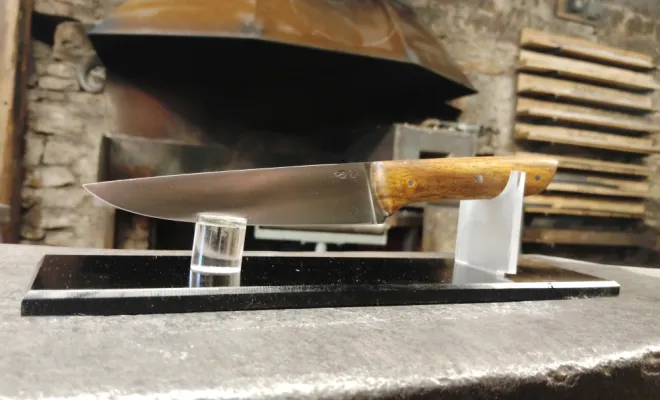 Stage coutellerie : fabriquer son couteau artisanal en une journée, Vielverge, O Feu Forgé