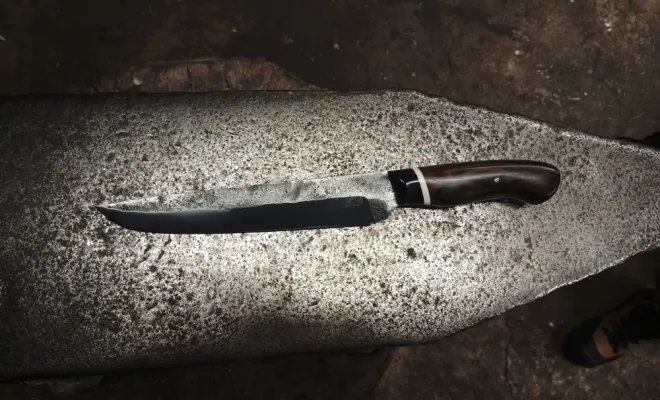 Couteau forgé, Vielverge, O Feu Forgé