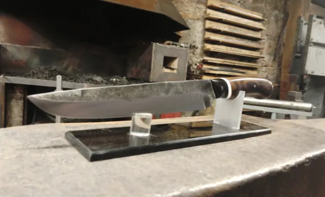 Couteau forgé, Vielverge, O Feu Forgé