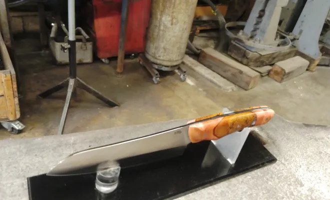 Stage coutellerie : Isabelle, passer du regard au geste, Vielverge, O Feu Forgé