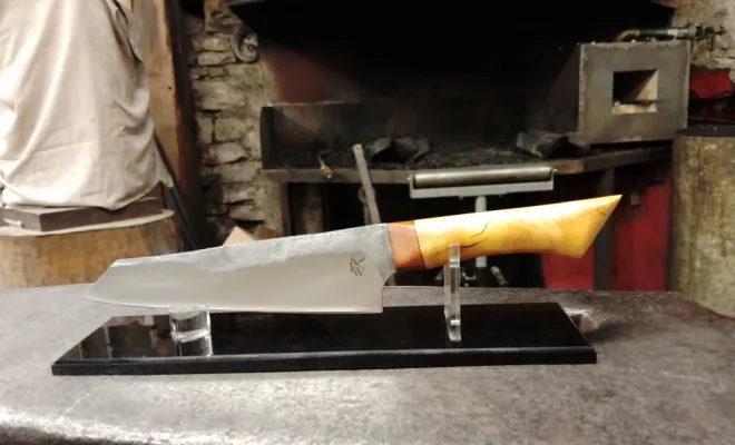Couteau de cuisine forgé artisanal – Fabien, Vielverge, O Feu Forgé