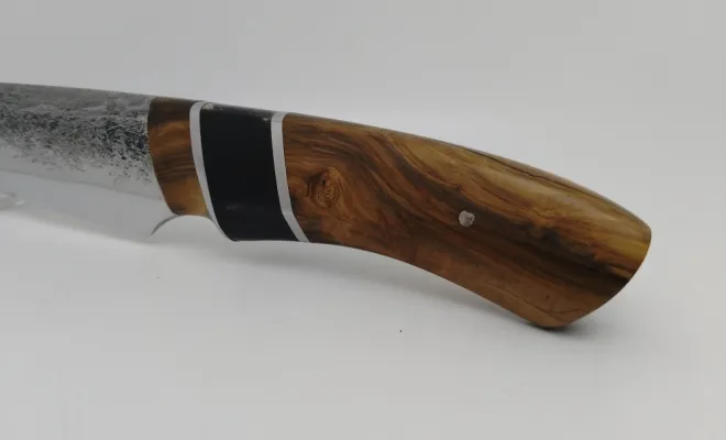 couteau Yakut forgé artisanal en acier 80CrV2, Vielverge, O Feu Forgé