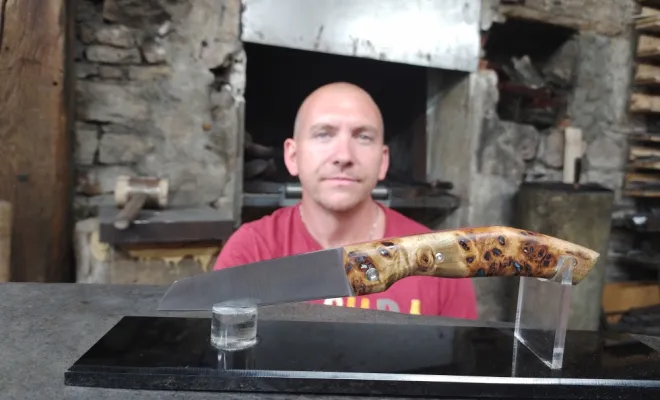 Stage de couteau pliant – 2 jours de coutellerie artisanale, Vielverge, O Feu Forgé